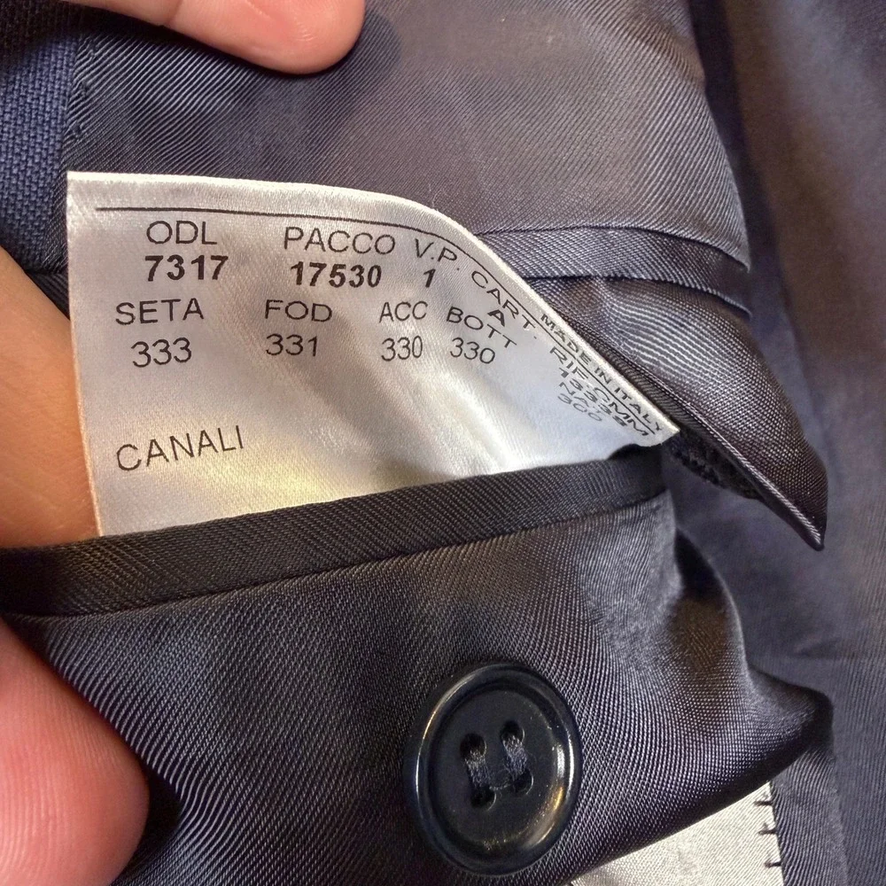 Canali 1934 Mens Blue Wool Windowpane Two Button Suit Made in Italy 1040